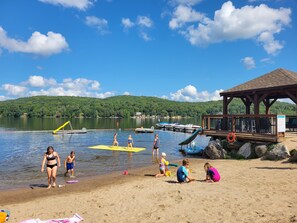 Private beach, sun-loungers, beach umbrellas, kayaking - Dayspring Cottages (Armour)