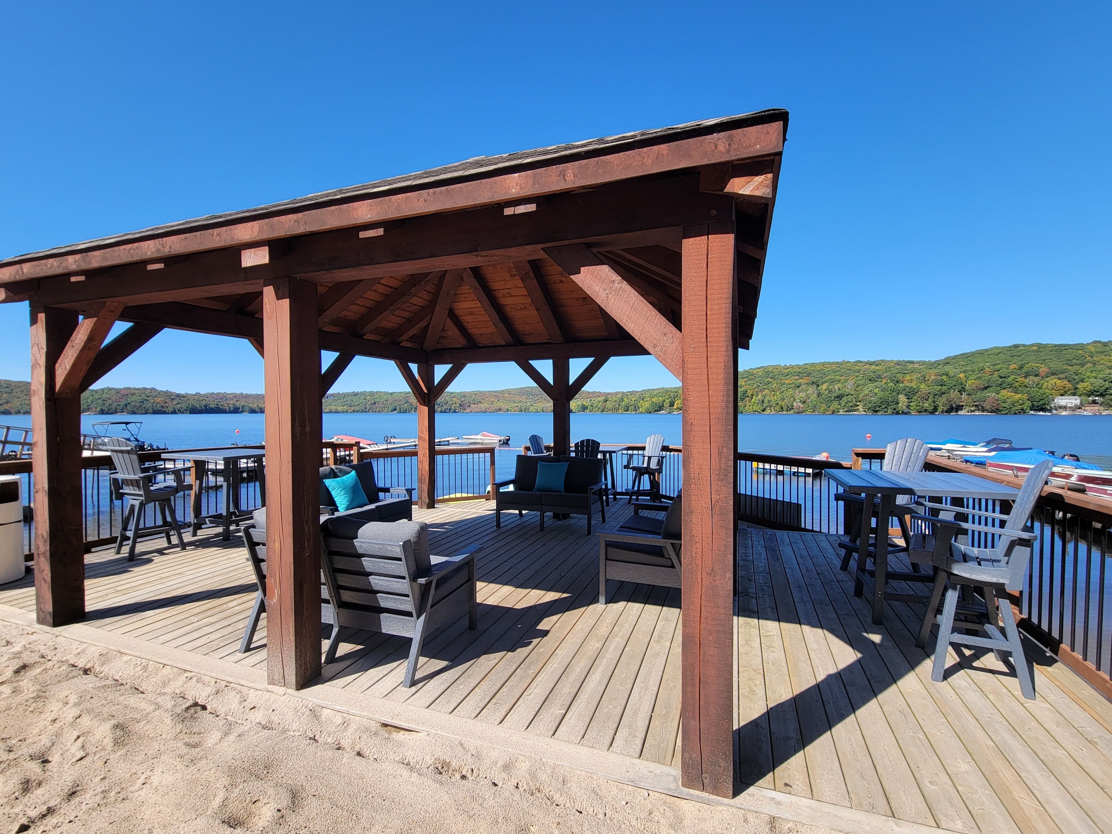 Private beach, sun-loungers, beach umbrellas, kayaking