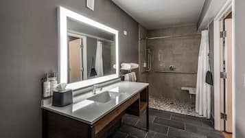 1 bedroom, premium bedding, pillowtop beds, in-room safe