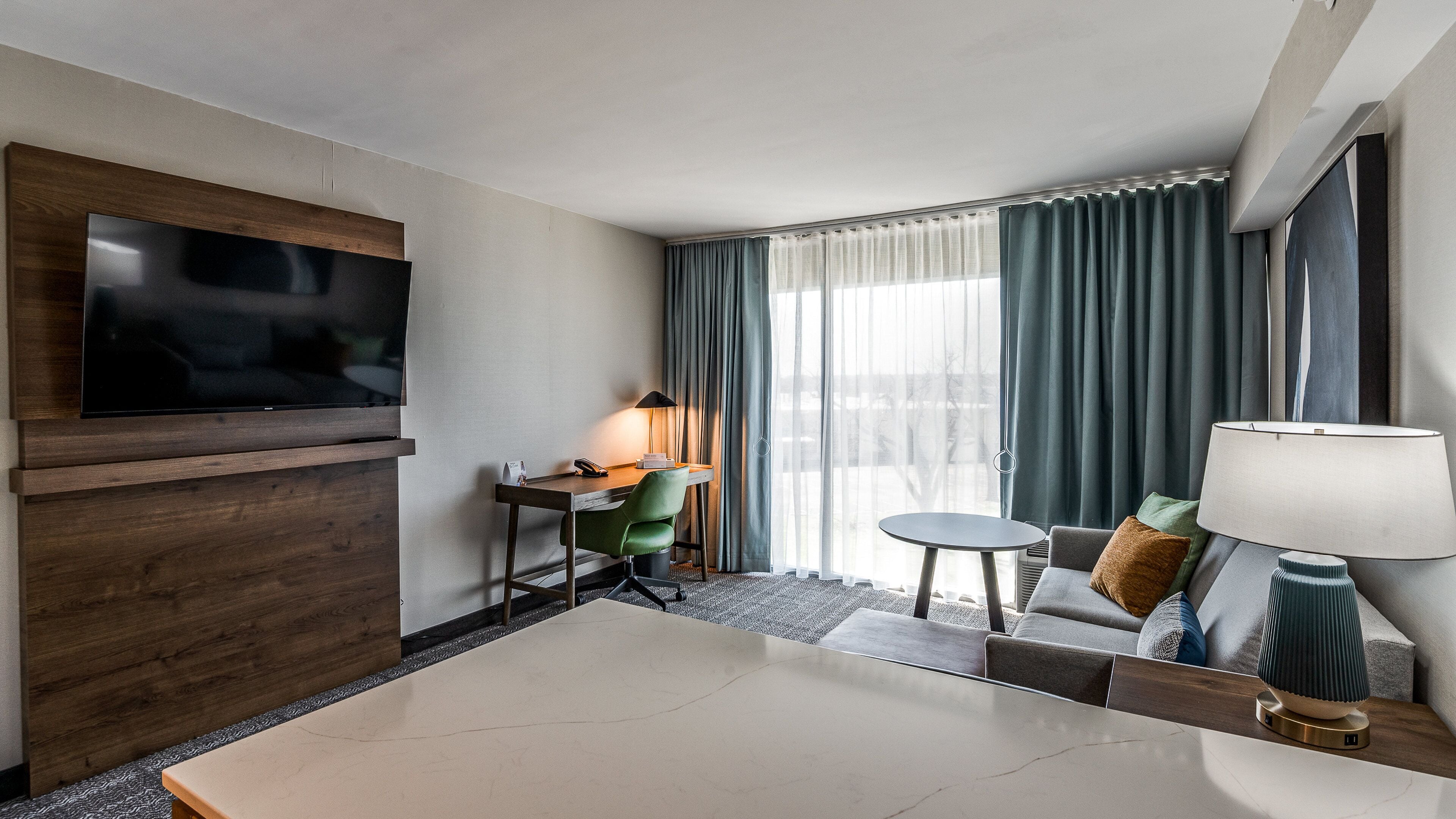 1 bedroom, premium bedding, pillow-top beds, in-room safe