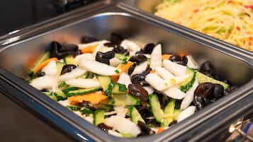 Free daily buffet breakfast