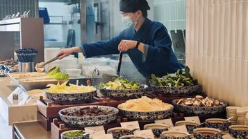 Esmorzar diari d'estil bufet (88 CNY per persona)