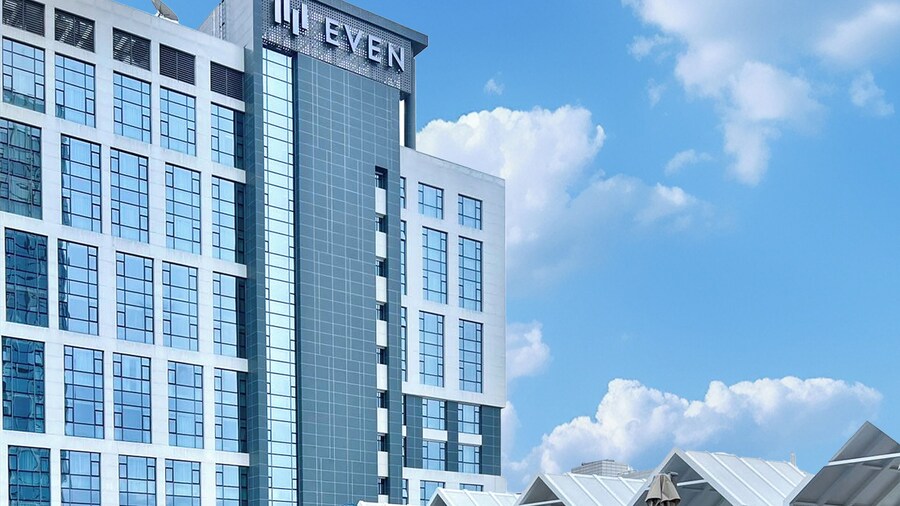 EVEN Hotel Zhongshan City Center by IHG