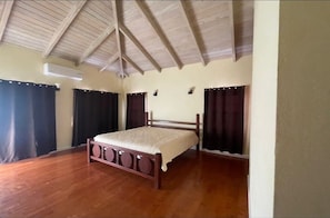 3 habitaciones, tabla de planchar con plancha y wifi gratis