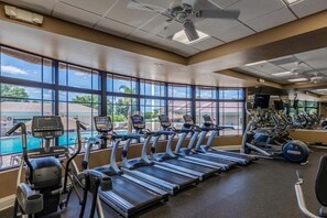Fitness facility - Magnificent 2 BR Lakefront Condo in Heritage Oaks - Tranquil Waters (Sarasota)
