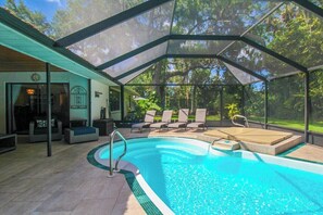 A heated pool - Elegant 3 BR/2 BA Private Pool Home - Florida Oasis (Palmetto)