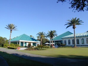 Exterior - Lakefront 3/2 home in the University Park Country Club - Pardon Us Golf (Bradenton)