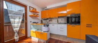 Comfortable two-storey apartment for 5 people, located in Tarvisio. The accommodation is equipped with every comfort, including a balcony and a garden.*Availability of a carport reserved for guests*Tarvisio is the strategic point if you want to visit Aus