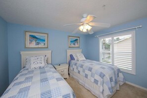 2 Schlafzimmer, BĂŒgeleisen/BĂŒgelbrett, kostenloses WLAN, BettwĂ€sche