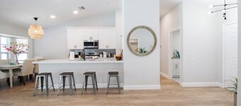 Superb 3 BR / 2 BA Private Pool Home In Port Charlotte - Rising Tide