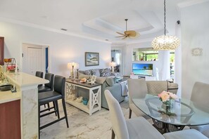 Interior - Gorgeous 3/3 private lakefront pool home - Irynas Dream (Bradenton)