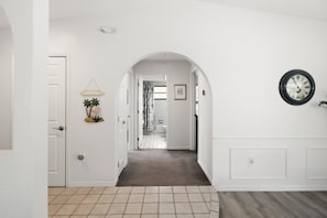 Interior - Relaxing 2BR - Pool home close to attractions - Charlotte's Dream (Port Charlotte)