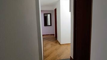 Televisión 32 pulgadas con canales de televisión por cable