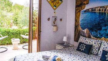 1 bedroom, desk, iron/ironing board, WiFi