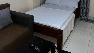 1 chambre, fer et planche Ă repasser, Wi-Fi, draps fournis
