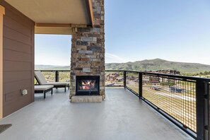 Property grounds - Edgemont 2300 Luxury Mountain Condo with Backdoor Ski Access! (Steamboat Springs)