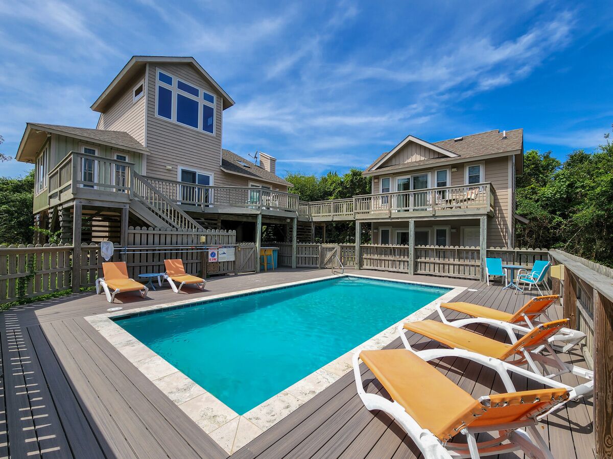 Enjoy Unique Relxation at this wonderful beach home with panoramic ocean views!