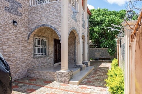 Manneh Vacation Home