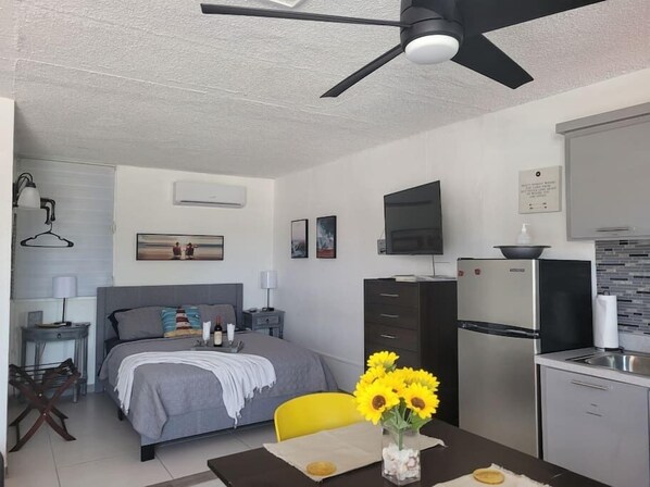 1 Schlafzimmer, Bügeleisen/Bügelbrett, kostenloses WLAN, Bettwäsche