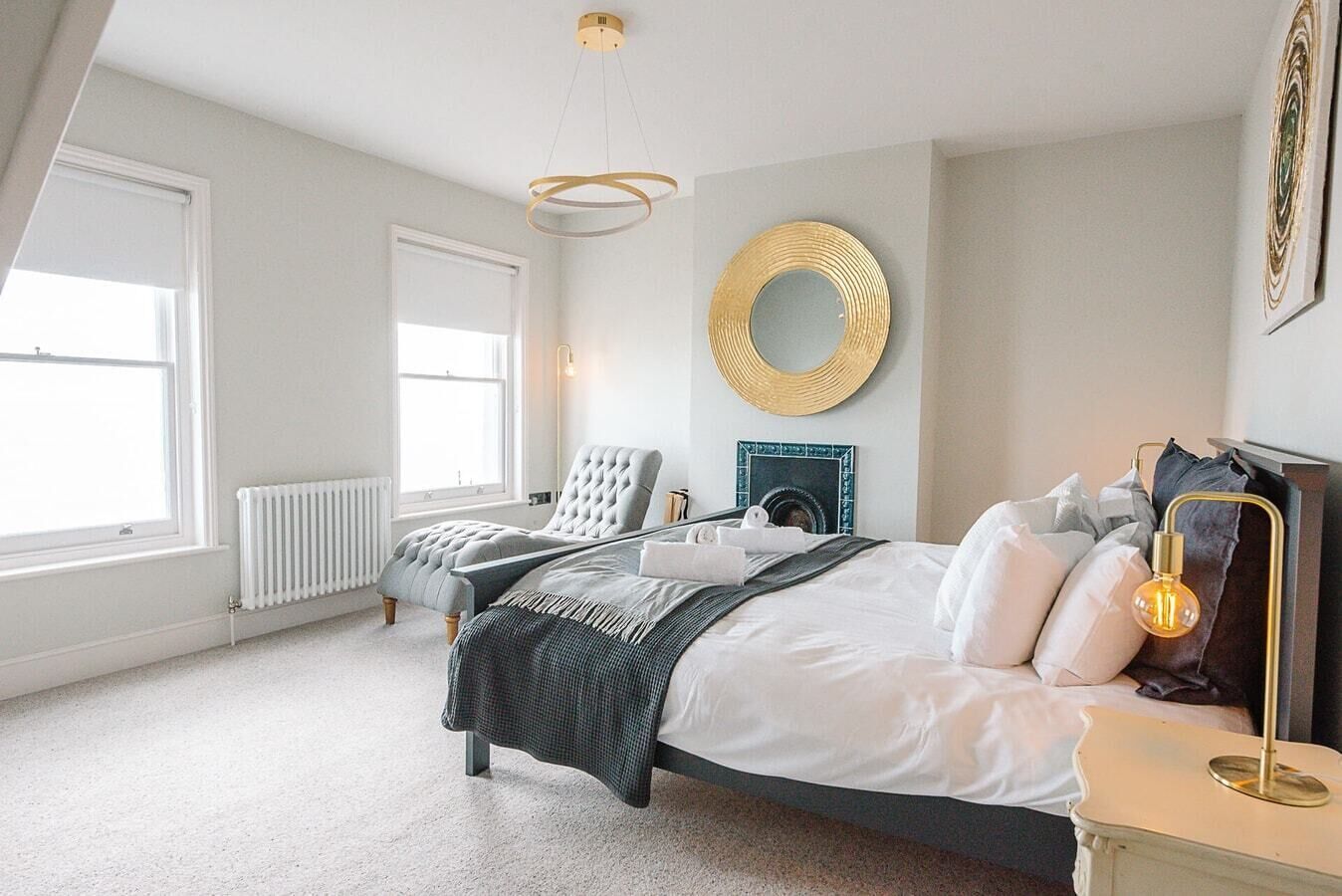 7 chambres, lit parapluie, Wi-Fi, draps fournis