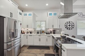 Fridge, microwave, oven, stovetop - Minutes from Canyon Lake! Custom 3 Bedroom Home W/ Fire Pit. Perfect Location! (Spring Branch)