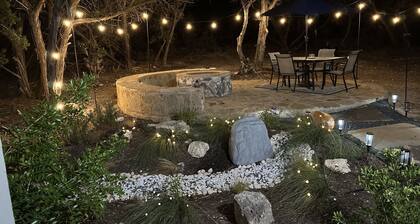 Minutes from Canyon Lake! Custom 3 Bedroom Home W/ Fire Pit. Perfect Location!