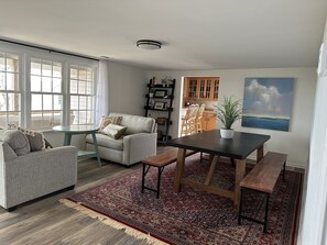 Dining - Core Sound beauty! Easy access to Core Banks and Cape Lookout. - SLEEPS 11 (Davis)
