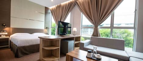 Executive Suite, Multiple Beds, Non Smoking