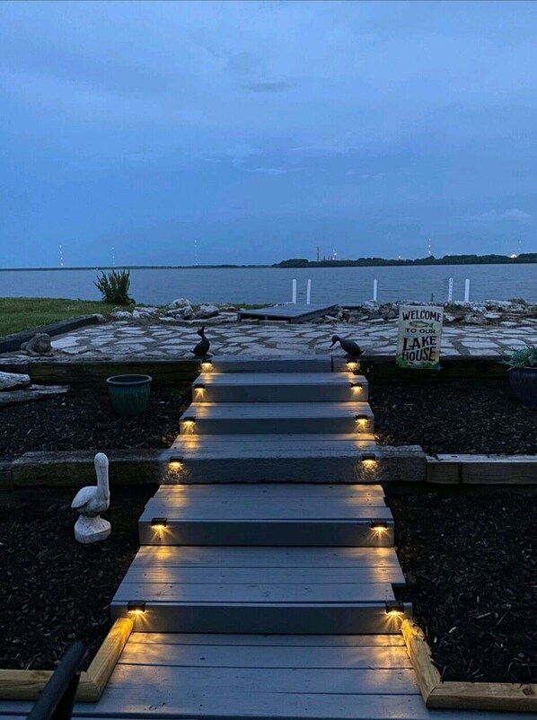 Property grounds - Lakeside Paradise with Priceless Views (Toledo)