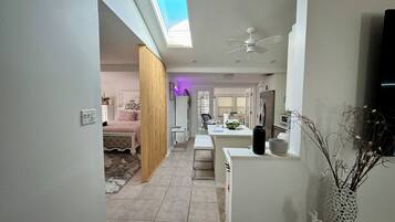 3 bedrooms, in-room safe, desk, soundproofing