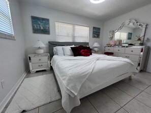 3 Schlafzimmer, Zimmersafe, Schreibtisch, schallisolierte Zimmer