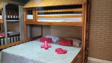 3 chambres, Wi-Fi gratuit, draps fournis