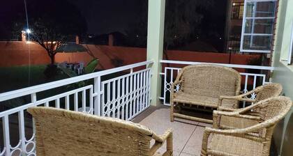 10 mins from Entebbe international Airport & beaches. 6 minsâĄïžtown, Malls & zoo