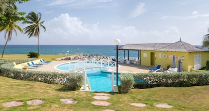 Jamaica Time - Driftwood - SeaPalms - 3BR/3BA Condo Ocho Rios - Beach Front/Pool