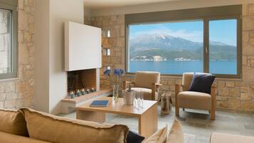 ๋น๋ผ | 3 ๊ฐ์ ์นจ์ค