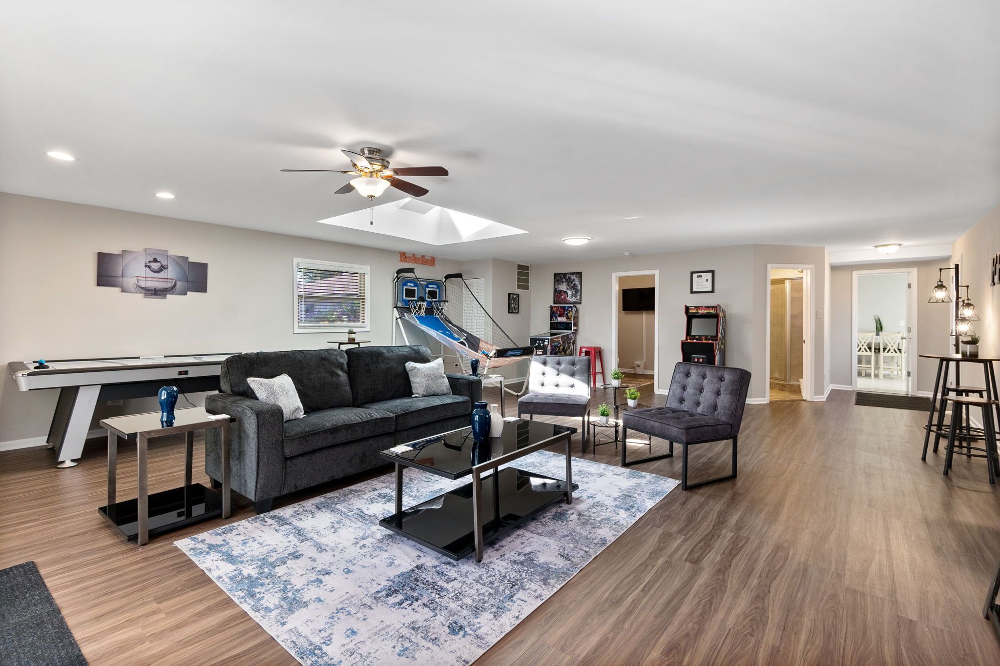  Oak Lawn Rental 