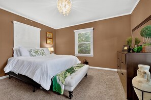 There are fans in every bedroom for those who need noise to sleep! - Perfect house that’s located in the heart of Indy! (Indianapolis)