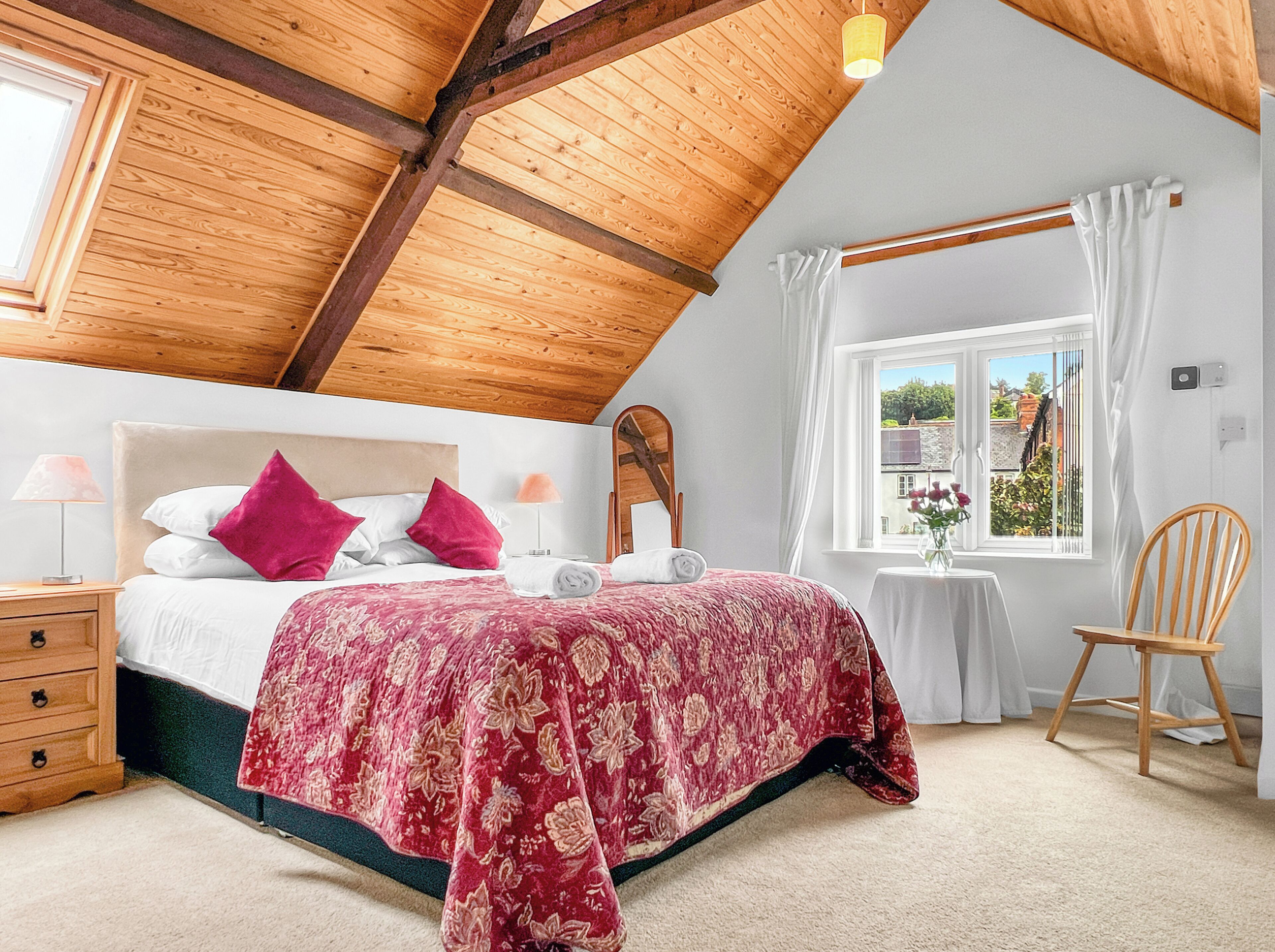 3 bedrooms, iron/ironing board, Internet, bed sheets