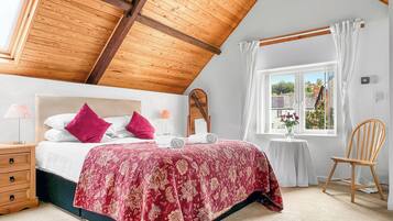3 bedrooms, iron/ironing board, Internet, bed sheets