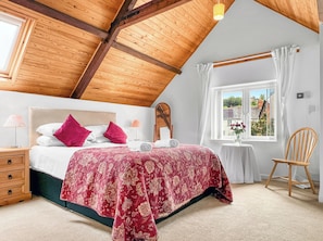 3 bedrooms, iron/ironing board, internet, bed sheets - Keld Apartment in Porlock, Exmoor (Porlock)