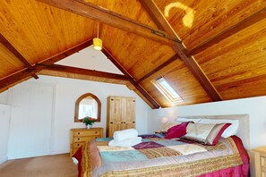 3 Schlafzimmer, Bügeleisen/Bügelbrett, Internetzugang, Bettwäsche