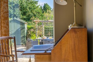 Interior - 3 The Mews  -  a family break that sleeps 4 guests  in 2 bedrooms (York)