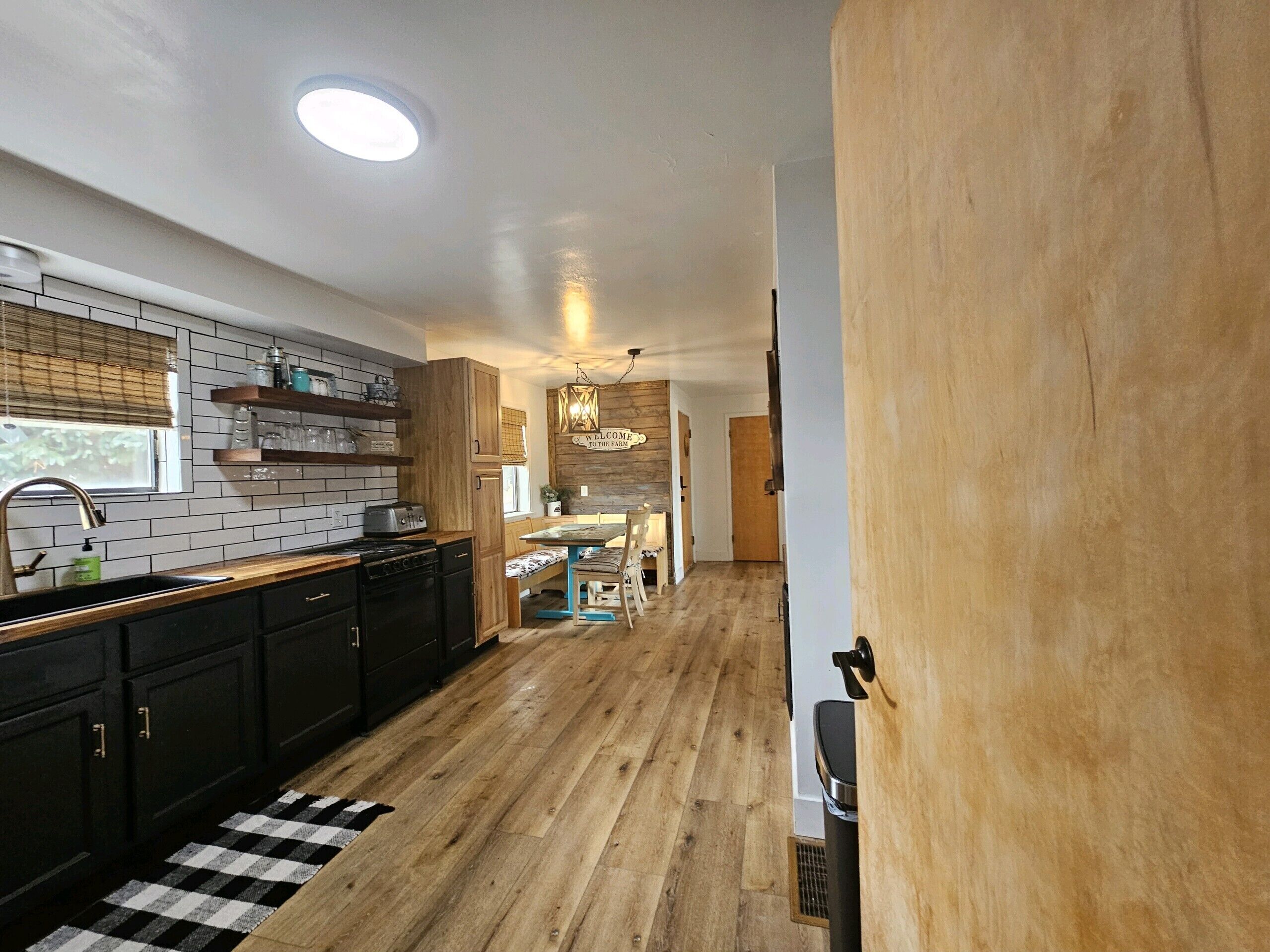 冰箱、微波炉、烤箱、炉灶