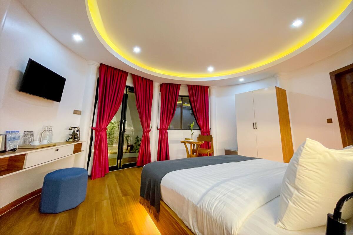 Senior Villa Suite