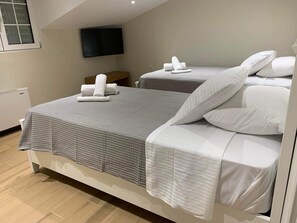 2 slaapkamers, een strijkplank/strijkijzer, wifi, beddengoed