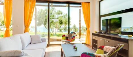 3 bedrooms, soundproofing