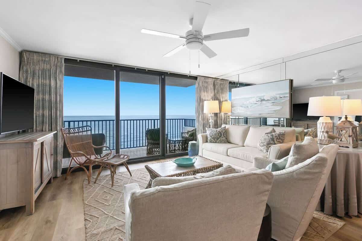 Una Smart TV, una pantalla de ordenador