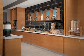 Free daily buffet breakfast
