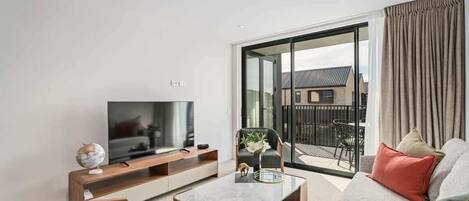 TV, stereo, offices