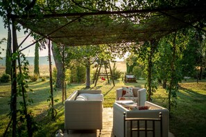 Property grounds - Villa Cassia - Bagno Vignoni ,Tuscany (Bagno Vignoni)